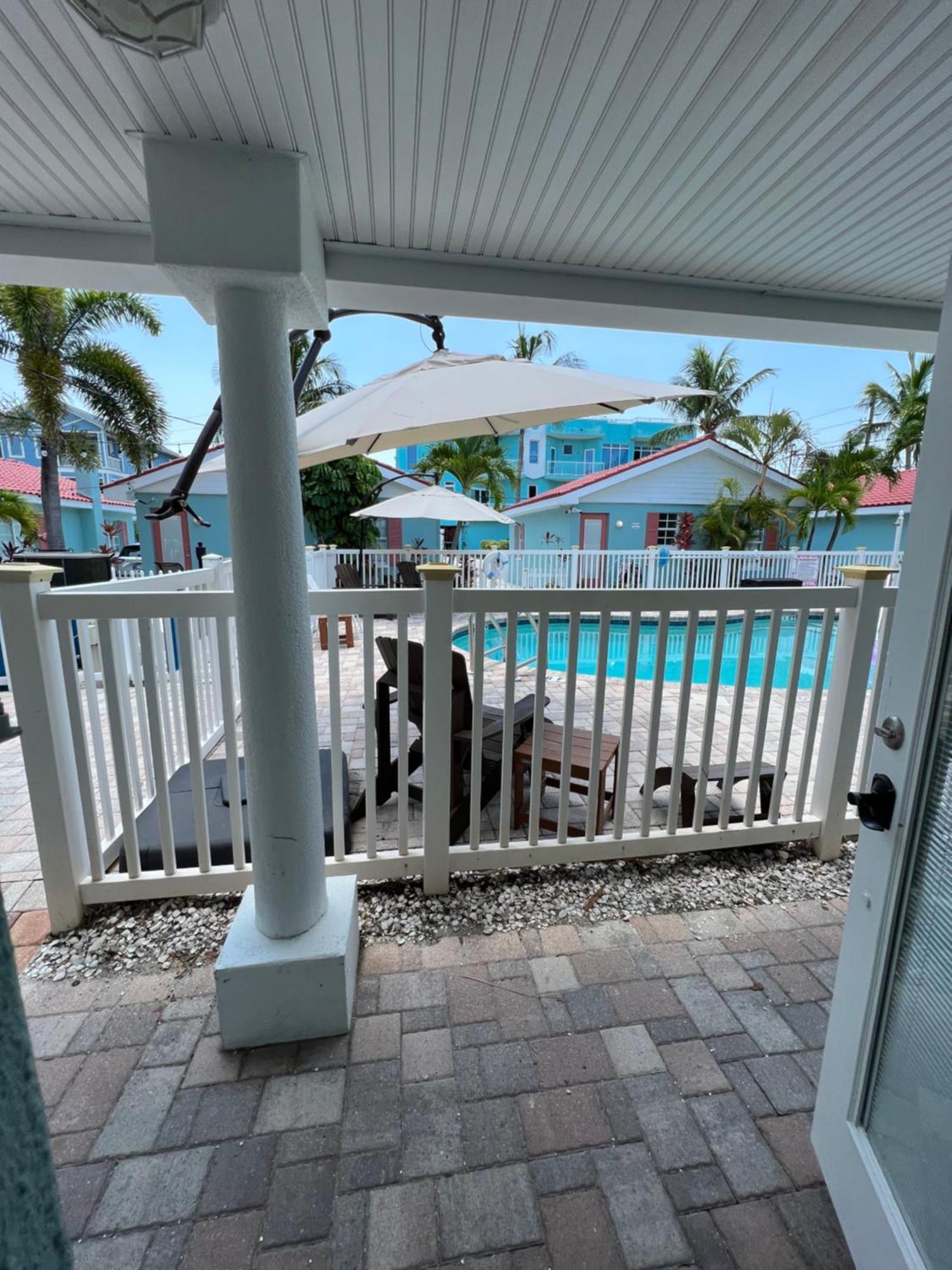 Blue Waters Treasure Island Hotel Exterior photo